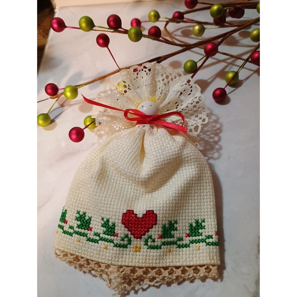 Vintage Handmade Cross Stitch Christmas Angel with Heart and‎ Garland Ornament